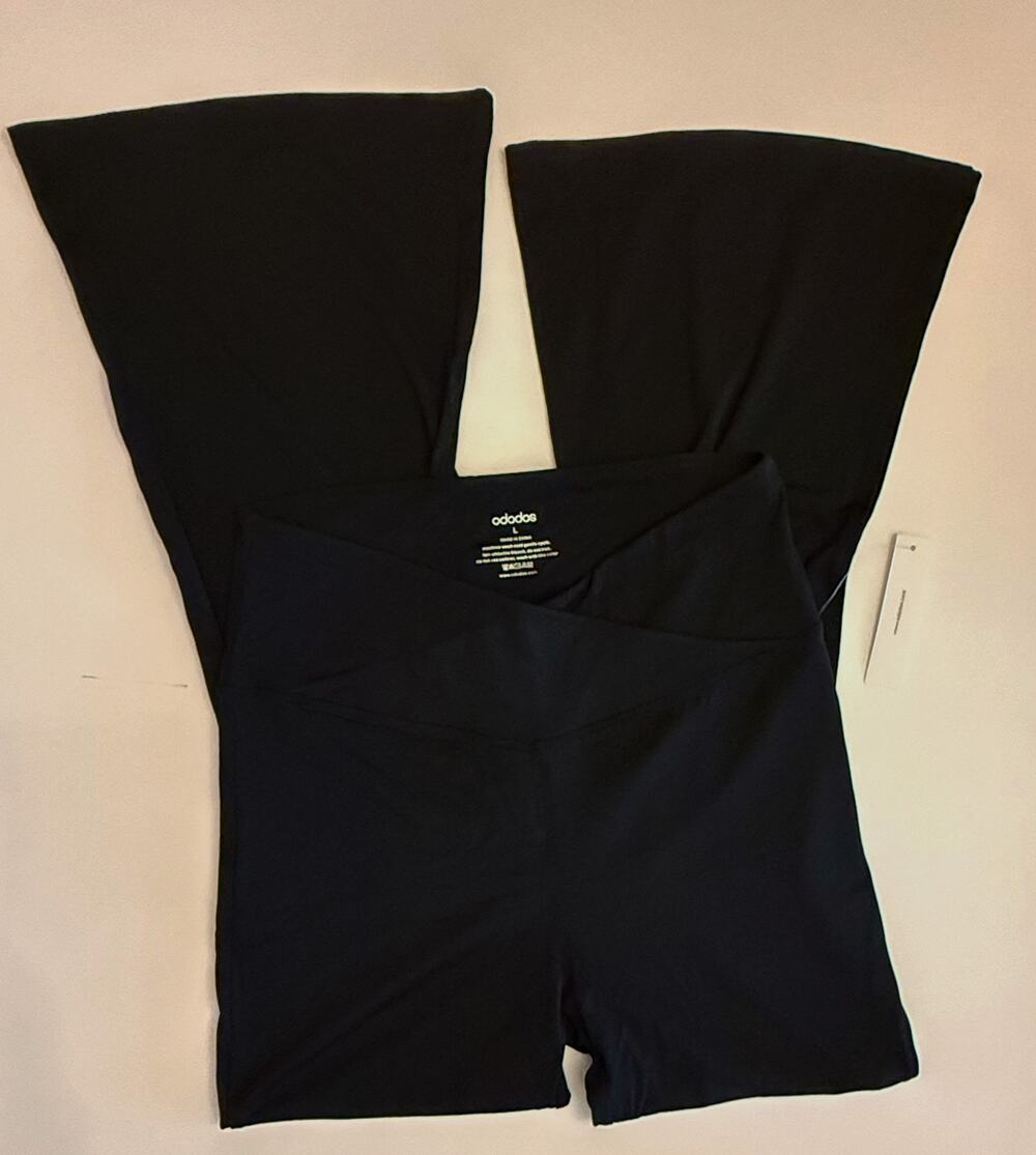 ODODOS Women’s Black Foldover Waist Flare Yoga Pants Size L NWT